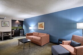 Holiday Inn Hotel & Suites Atlanta Airport-North by IHG