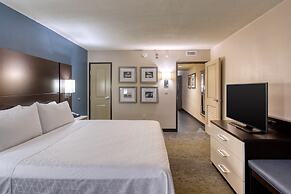 Holiday Inn Hotel & Suites Atlanta Airport-North by IHG
