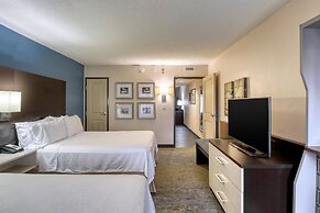Holiday Inn Hotel & Suites Atlanta Airport-North by IHG