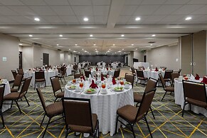 Holiday Inn Hotel & Suites Atlanta Airport-North by IHG