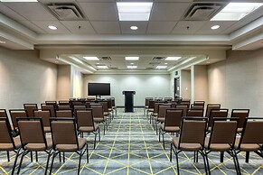 Holiday Inn Hotel & Suites Atlanta Airport-North by IHG