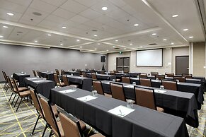 Holiday Inn Hotel & Suites Atlanta Airport-North by IHG