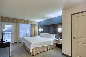Holiday Inn Hotel & Suites Atlanta Airport-North by IHG
