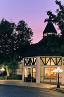 Vinland Hotel and Lounge