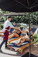 Vinland Hotel and Lounge