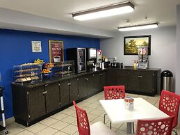 Econo Lodge Inn & Suites