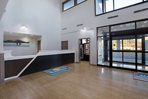 Days Inn by Wyndham Barrie