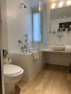 Hôtel Pergolèse Paris Champs Elysées