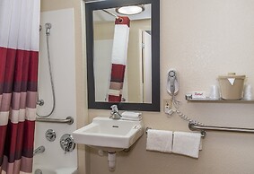 Red Roof Inn PLUS+ Boston - Framingham