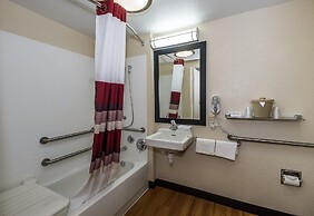 Red Roof Inn PLUS+ Boston - Framingham