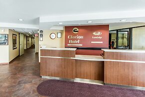 Clarion Hotel Broken Arrow - Tulsa