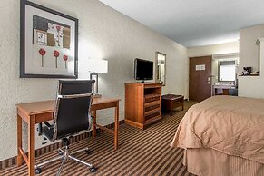 Clarion Hotel Broken Arrow - Tulsa