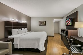 Red Roof Inn PLUS+ & Suites Knoxville West-Cedar Bluff