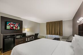 Red Roof Inn PLUS+ & Suites Knoxville West-Cedar Bluff