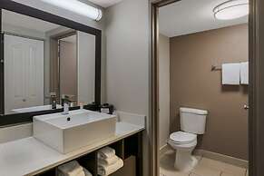 Red Roof Inn PLUS+ & Suites Knoxville West-Cedar Bluff