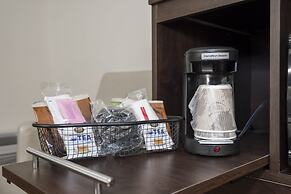 Red Roof Inn PLUS+ & Suites Knoxville West-Cedar Bluff