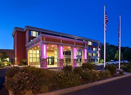 Crowne Plaza Boston - Woburn by IHG
