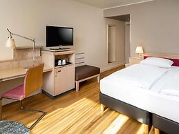 Mövenpick Hotel München Airport