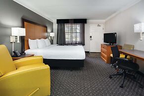 Days Inn by Wyndham Gainesville University I-75