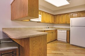 Days Inn by Wyndham Gainesville University I-75