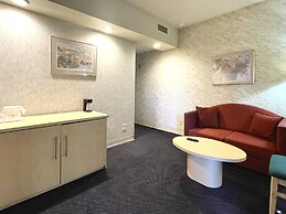 Ramada by Wyndham South El Monte