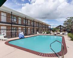 Studio 6 Luling, LA