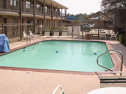Studio 6 Luling, LA