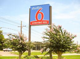 Studio 6 Luling, LA