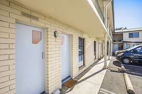 Nightcap at Riverside Hotel