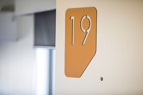 Nightcap at Riverside Hotel