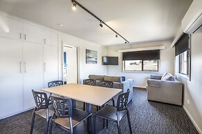 Nightcap at Riverside Hotel