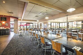 Nightcap at Riverside Hotel