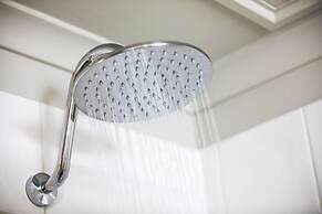 Nightcap at Riverside Hotel