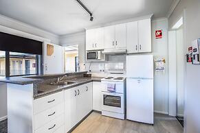 Nightcap at Riverside Hotel