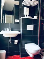 The Originals City, Hôtel Lecourbe, Paris Tour Eiffel