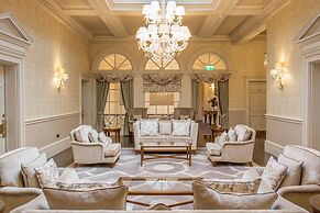 Down Hall Hotel
