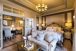 Down Hall Hotel