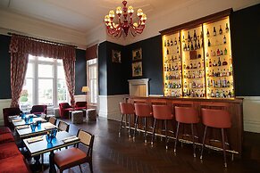 Down Hall Hotel