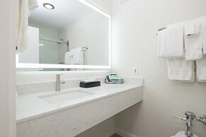 Fireside Inn & Suites Waterville