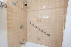 Fireside Inn & Suites Waterville