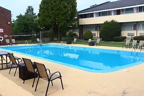 Fireside Inn & Suites Waterville