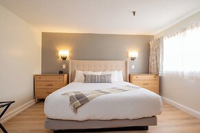 Fireside Inn & Suites Waterville
