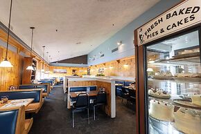 Fireside Inn & Suites Waterville