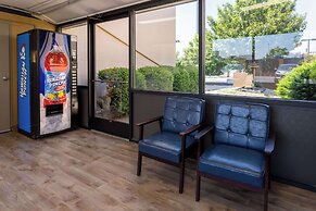 Days Inn by Wyndham Winchester