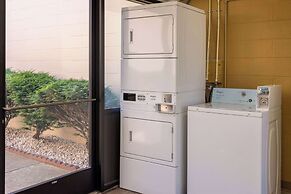 Days Inn by Wyndham Winchester