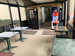 Days Inn by Wyndham Winchester