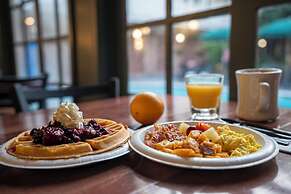 Best Western Plus French Quarter Courtyard Hotel