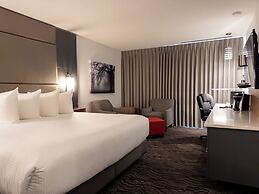 Carriage House Hotel & Conference Centre