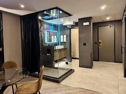 Carriage House Hotel & Conference Centre