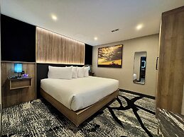 Carriage House Hotel & Conference Centre